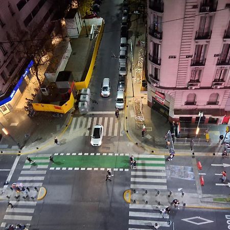 4 Ventanales Sobre La Avenida Corrientes Apartamento Buenos Aires Exterior foto