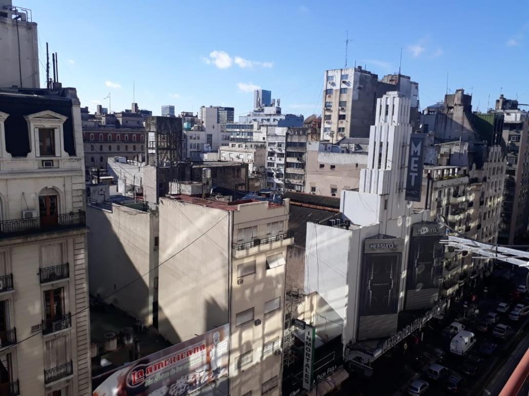 4 Ventanales Sobre La Avenida Corrientes Apartamento Buenos Aires Exterior foto