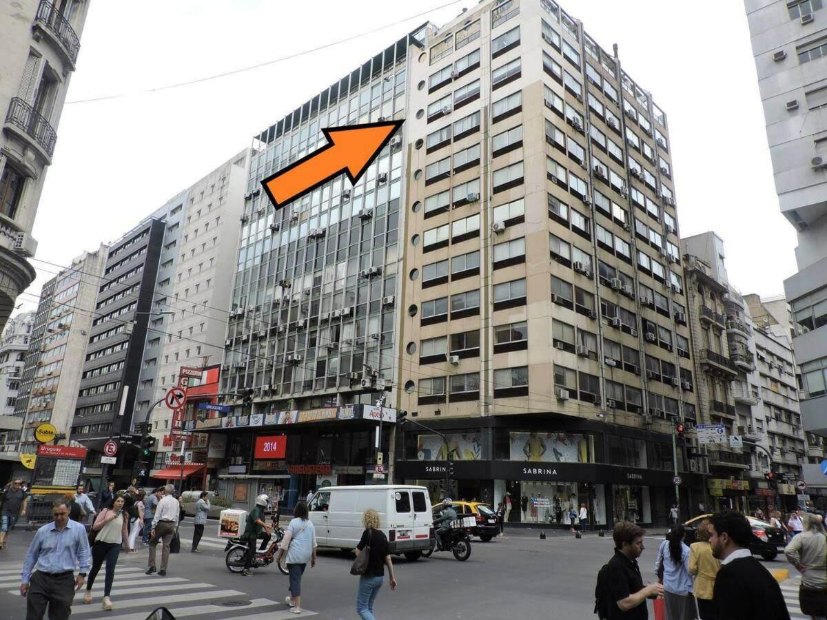 4 Ventanales Sobre La Avenida Corrientes Apartamento Buenos Aires Exterior foto