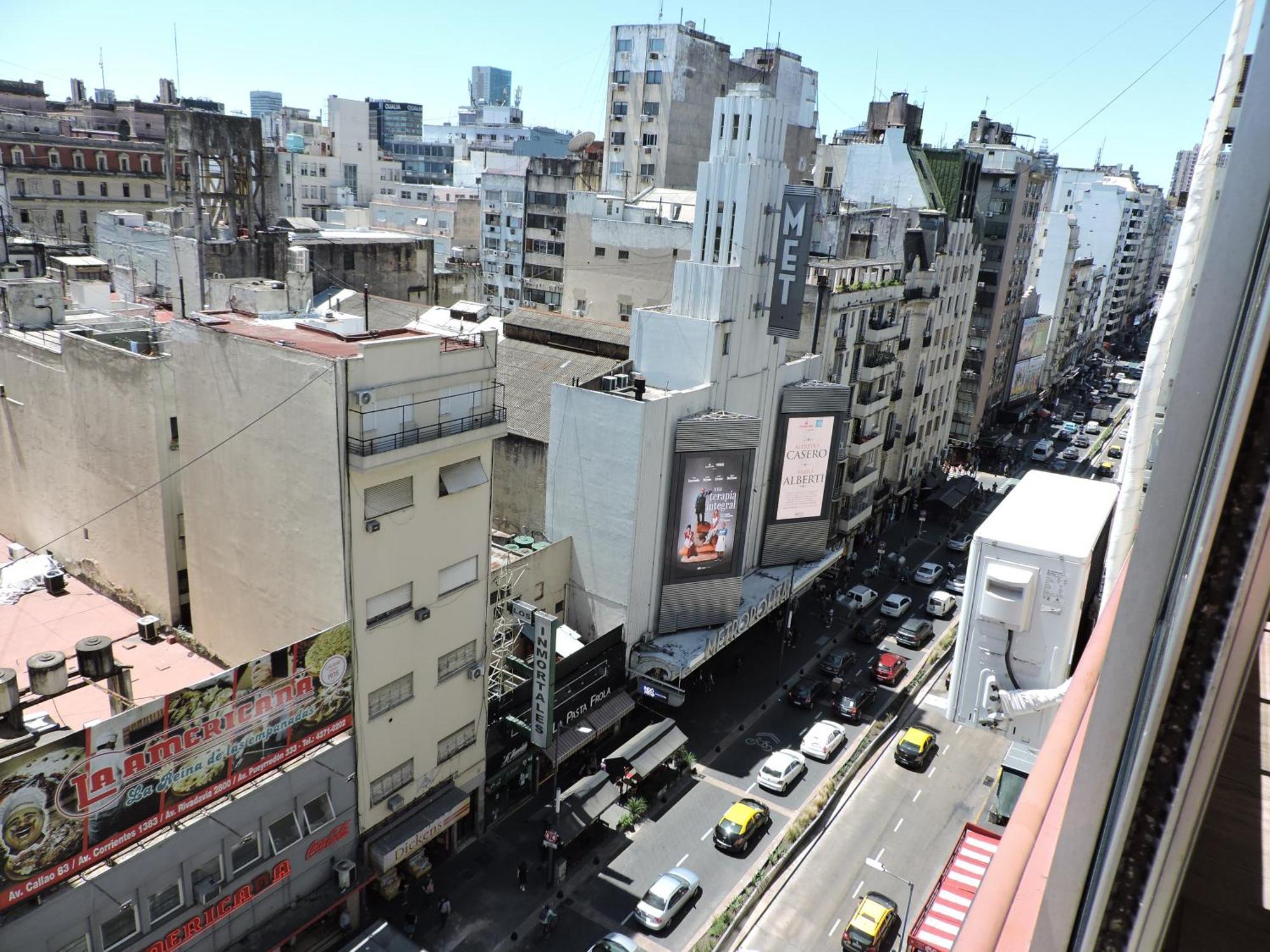 4 Ventanales Sobre La Avenida Corrientes Apartamento Buenos Aires Exterior foto