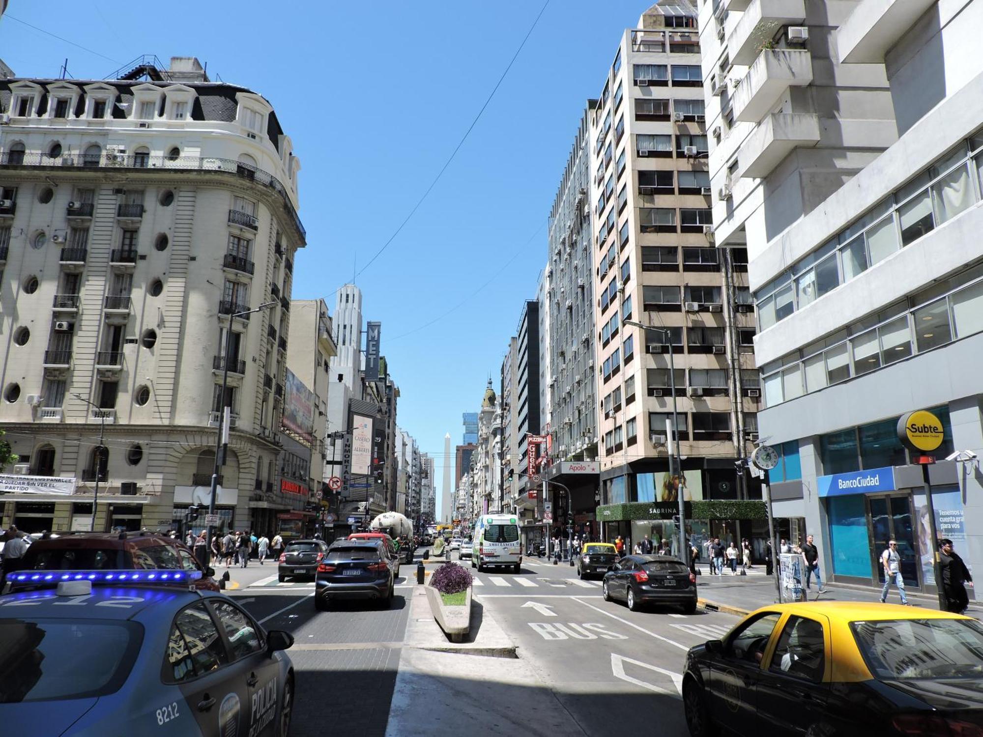 4 Ventanales Sobre La Avenida Corrientes Apartamento Buenos Aires Exterior foto